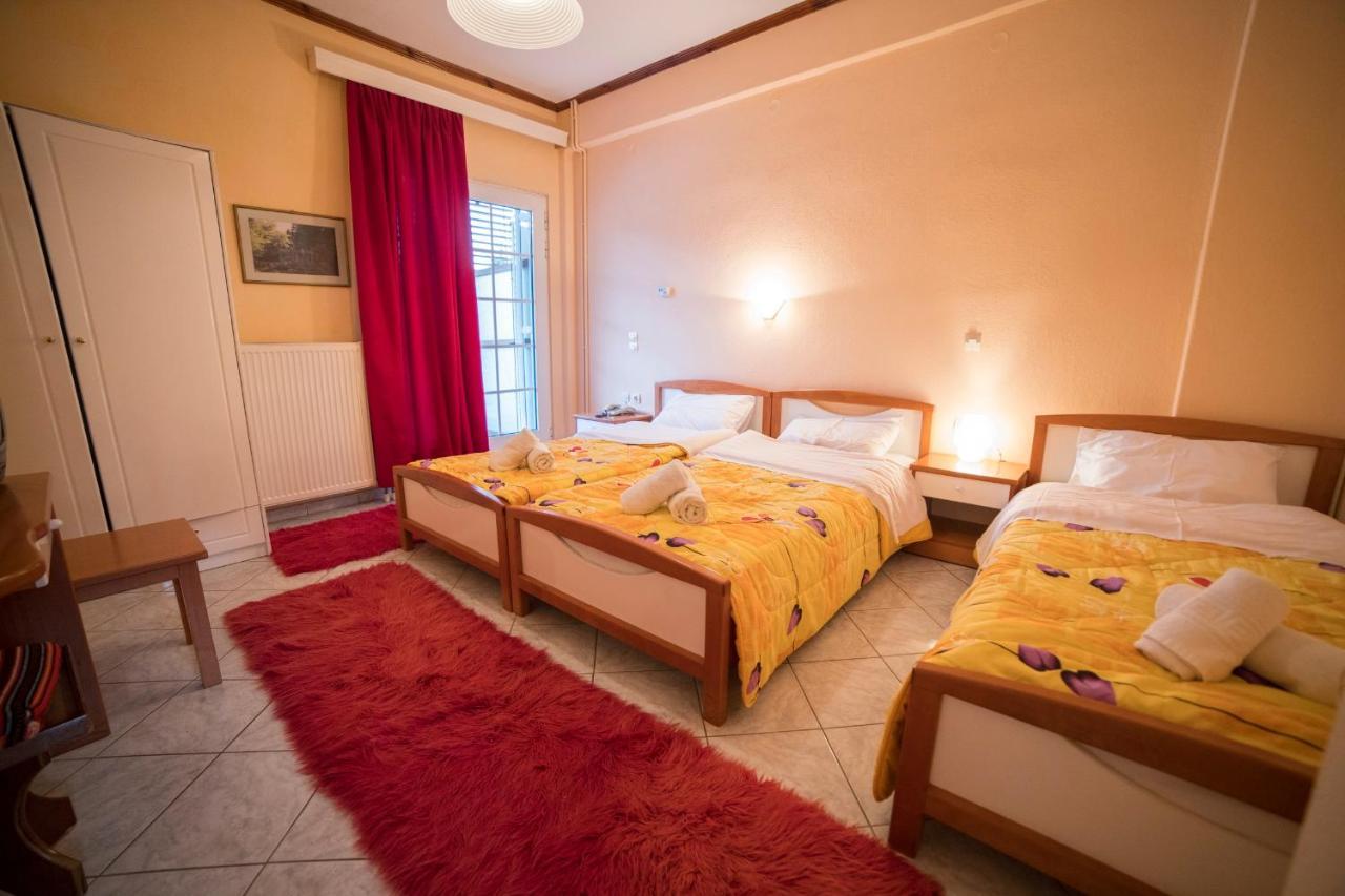 Hotel Ξενοδοχειο Παπαναγιωτου Neraïdochóri Esterno foto